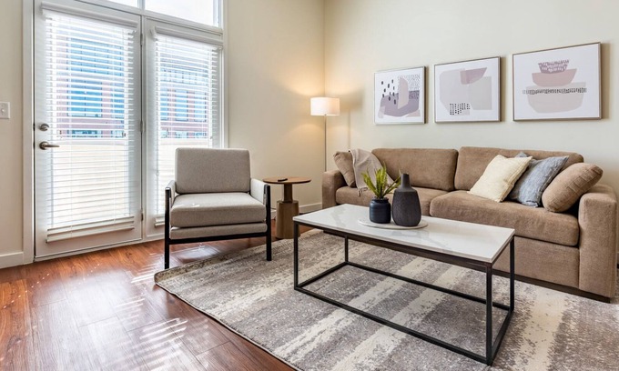 Lenexa Apartamento | Modern Apartment in Prime Location (ID8657X50)