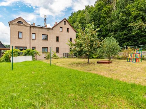 Sebnitz Apartamento | Modern apartment in Sebnitz with a terrace in Sebnitz