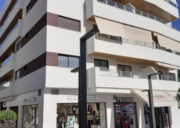 San Pedro de Alcántara Apartamento | Modern Apartment in the center of San Pedro de Alcantara, Marbella