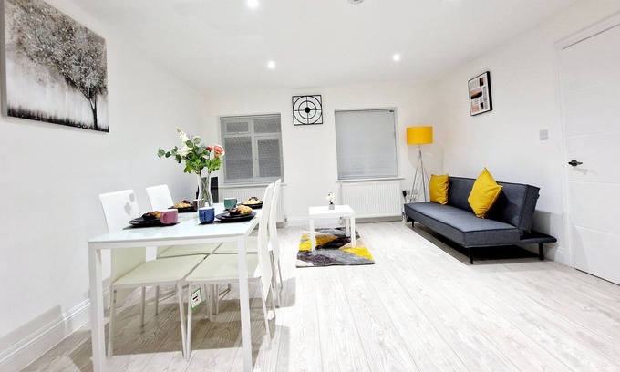 Uxbridge South Apartamento | Flat 2-Apartamento-Moderno-Baño Privado