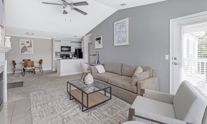 Hoover Apartamento | Modern Apartment in Prime Location (ID2588X43)