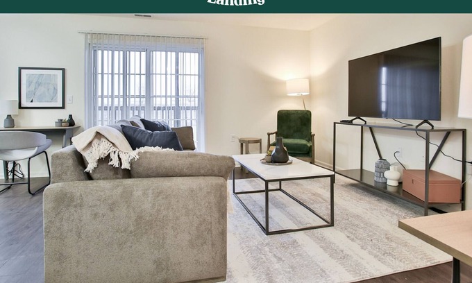 Fort Wayne Apartamento | Modern Apartment in Prime Location (ID8475X16)