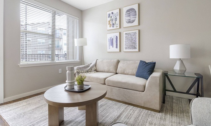 Louisville Apartamento | Modern Apartment in Prime Location (ID1266X740)