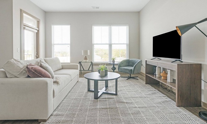 Morrisville Apartamento | Modern Apartment in Prime Location (ID1173X401)