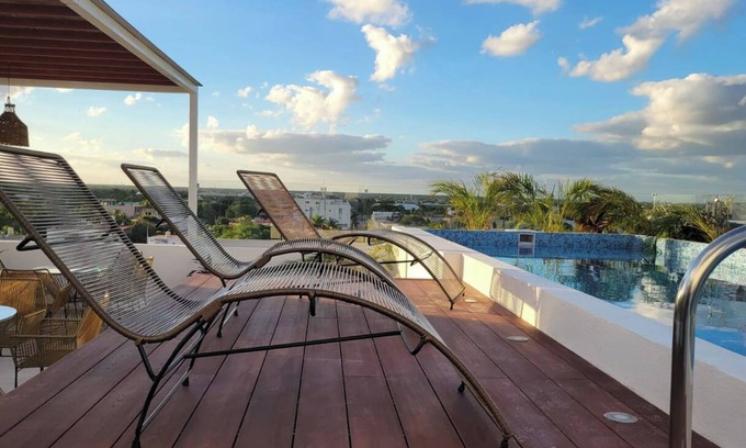Ejidal Apartamento | Modern Apartment Rooftop & Gym