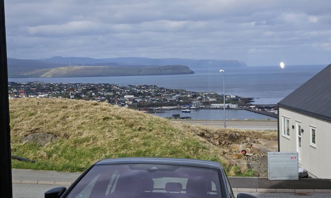Streymoy Apartamento | Modern Apartment Overlooking Tórshavn Skyline