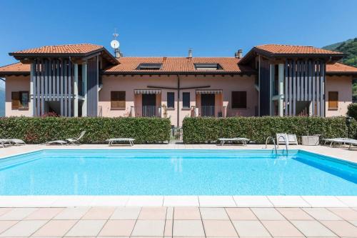 Bonzeno Apartamento | Modern apartment with balcony-garage-and pool