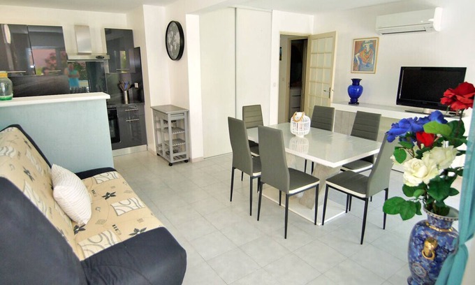 Frejus Port Apartamento | Modern apartment with terrace and beach 5 min away