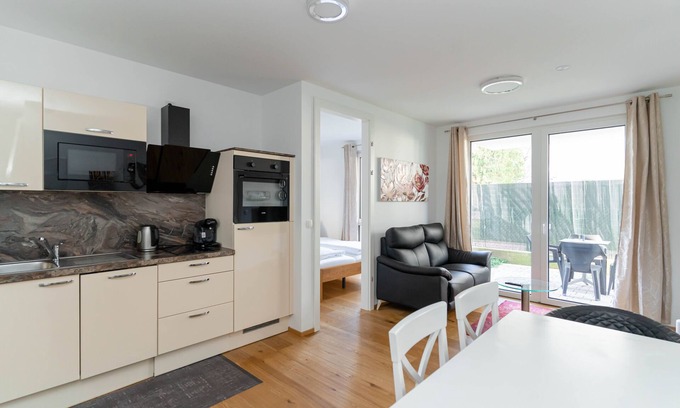 Grinzing Apartamento | Modern apartment with tiny garden near city center