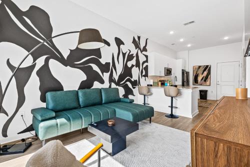 Boulevard Heights Apartamento | Modern Apt in Grant Park Steps from BeltLine with Free Secure Garage Parking