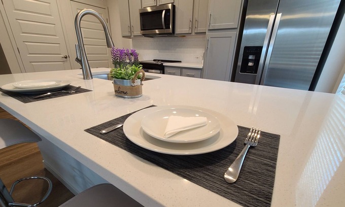 Clermont Apartamento | Modern Apt!! Near Montverde Academy! w/POOL & GYM!!