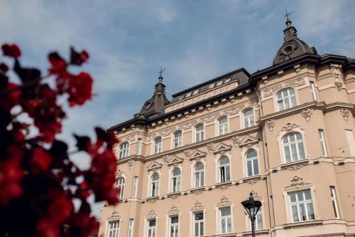 Lviv City Center Hotel | Modern Art Hotel