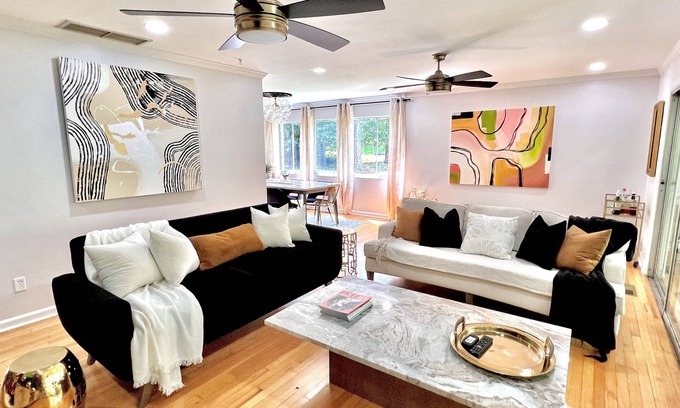 Tallahassee Casa | Modern Artsy 4bd/2ba Central w/ 1PM CHECK IN! 5beds/Sleeps 10