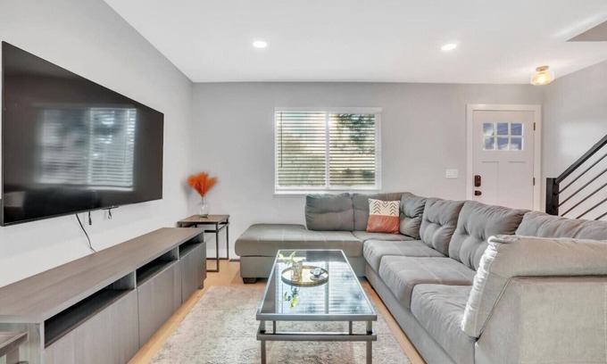 Scenic Heights Casa | Modern Arvada Duplex | Close to Denver & Old Town