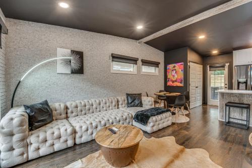 Church Street Casa | Modern Atlanta Retreat Private Hot Tub and Yard!