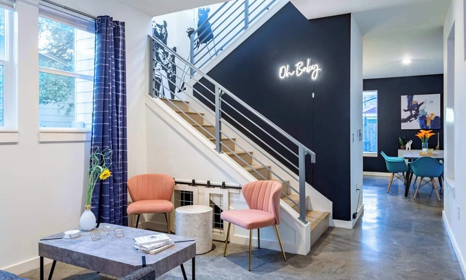 Holly Casa | Modern ATX Mansion Walk to 6th Street