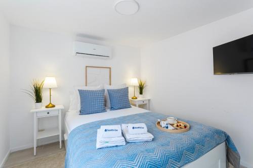 Ramalde Casa | Modern & Authentic Retreat by HostWise