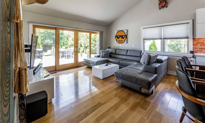 Somers Point Casa | Modern Beach House Retreat in Prime Somers Point Location!