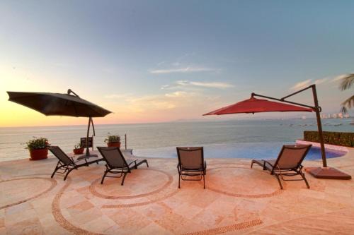 Amapas Apartamento | Modern Beachfront - Casa Caballito del Mar