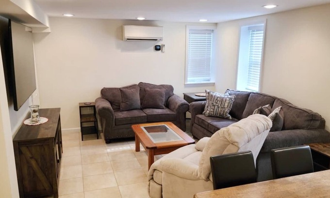 Long Beach Apartamento | Modern, Beautiful & Warm Apartment Unit with Beach Passes!!!