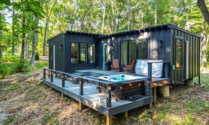 New Plymouth Cabina | Cabaña-Baño Privado-Maren's Hideaway