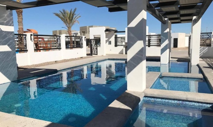 Centro Casa | Modern & Brand New Maeva House