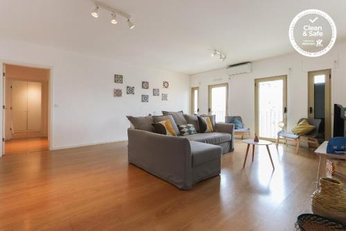 Falca Apartamento | Modern & Bright Avenidas Novas by Homing