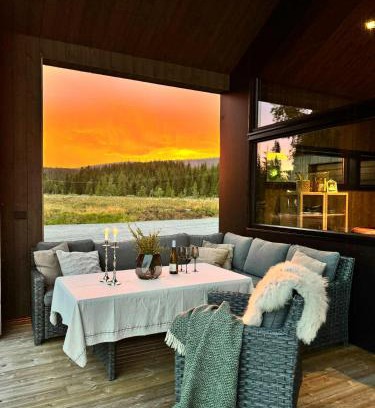 Lierne Casa | Modern Cabin By The Lake In Kvelia