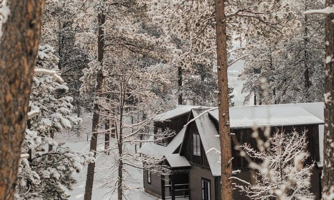 Deadwood Casa | Casa de cabina completamente nueva en Boulder Canyon, perfecta para el Rally 2018 de Sturgis.