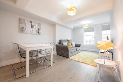 Brentwood Apartamento | Modern,central 1 bedroom flat