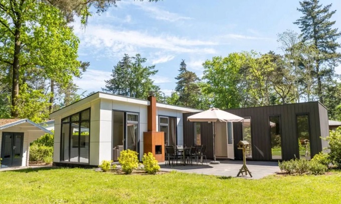 Municipality of Hellevoetsluis Chalet De Esquí | Chalet moderno con terraza cerca de Rockanje