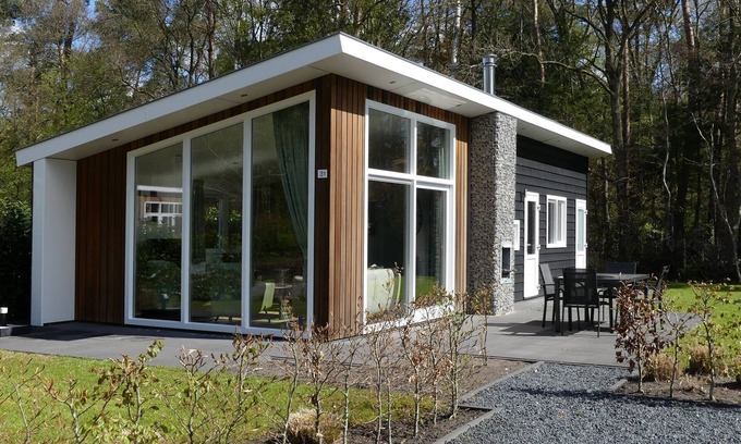 Oldebroek Chalet De Esquí | Chalet moderno con barbacoa, situado cerca del bosque