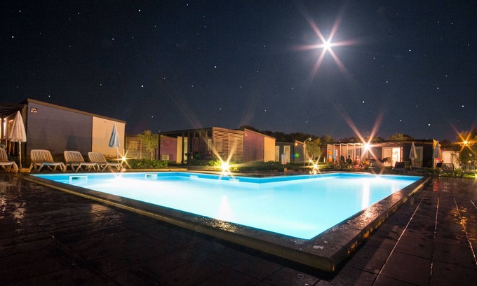 Novigrad Chalet De Esquí | Chalet moderno con conexión Wi-Fi y una terraza, a 16 km. de Umag