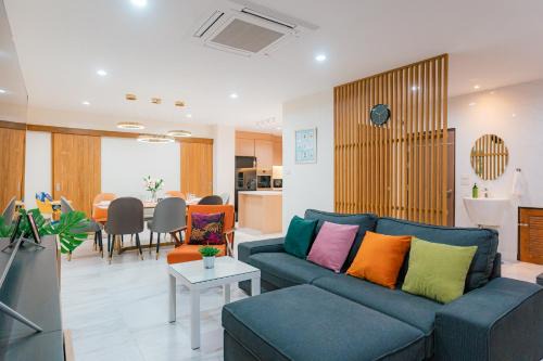 Wattana Villa | MODERN - CITY CENTER, Phrom Phong BTS, Em District, Terminal 21, MAX 14 People