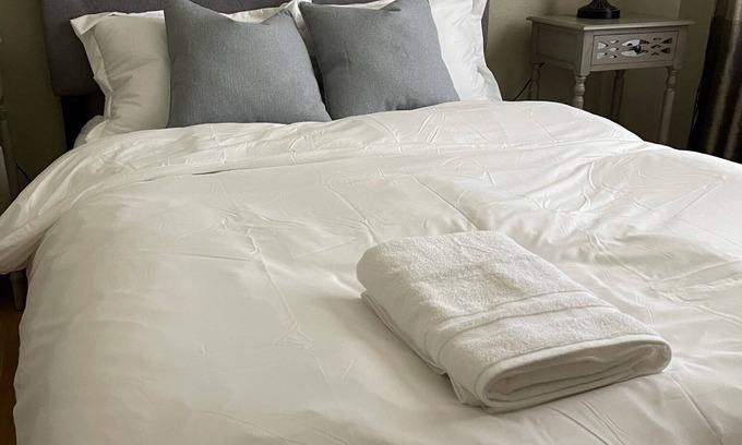Corona Casa | Modern City Home Away from Home.