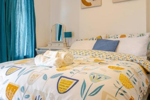 Meltham Casa | Modern Comfort for 5 Relax, Stay & Explore