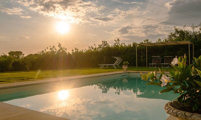 Cecina Casa | Modern, comfortable Tuscan villa with private pool 10 minutes from the beach,