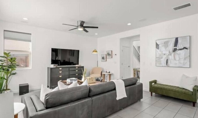 Madera Casa | Modern Comfort: Madera Edition