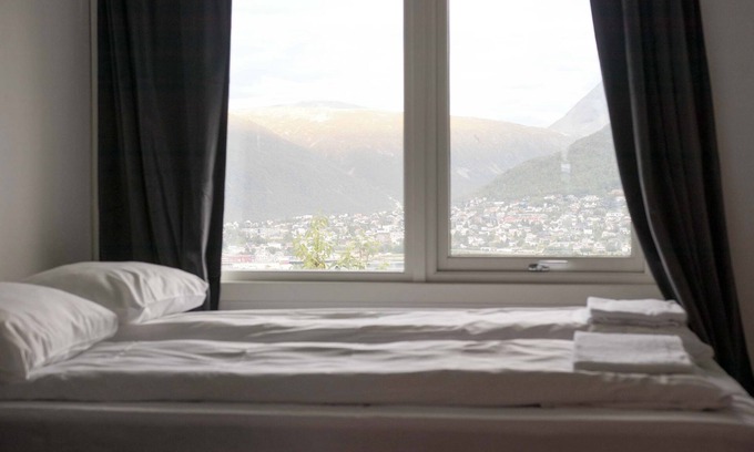Tromso Apartamento | Modern Comfort with Panoramic view