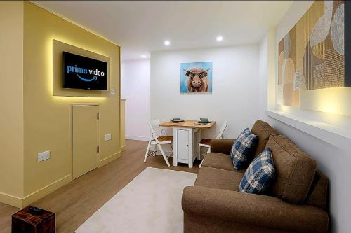 Margam Casa | Modern Comforts – 4 Bedroom Home for Work & Play