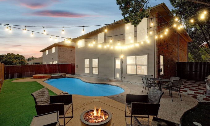 Saginaw Casa | Modern Comforts & Classic Charm w Pool, 5BD