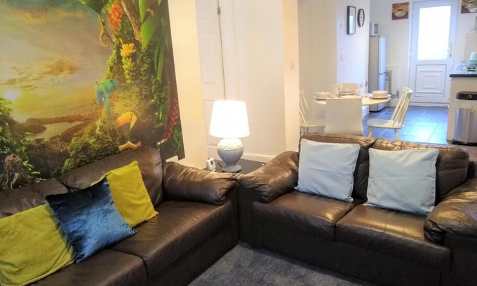 St Helens Apartamento | Modern comfy 2-Bedroom flat in St Helens