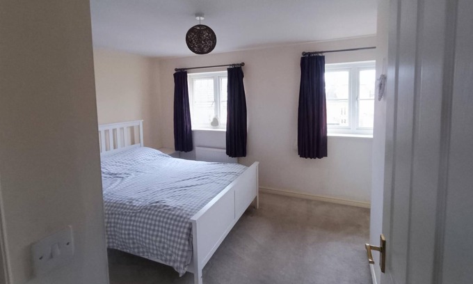 Wythenshawe Casa | Modern Comfy 3BD house with parking