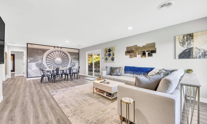 North Auburn Casa | Modern&Comfy|EV Charger|Kids&Pets| quick 80 access