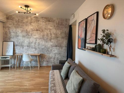 Pasila Apartamento | Modern condo built-in Mall of Tripla