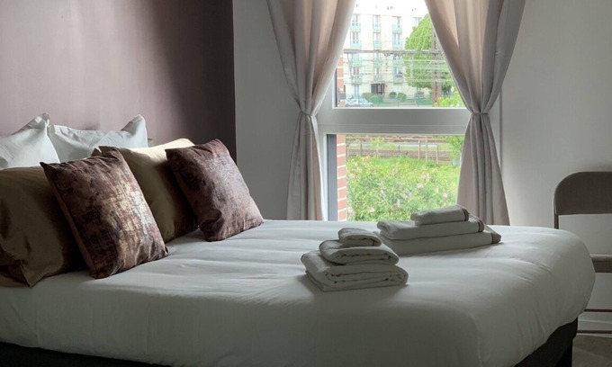Trappes Apartamento | Modern Connect Connect