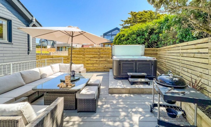 Constantine Bay Casa | Modern Constantine Bay home with private hot tub, close to the beach and golf