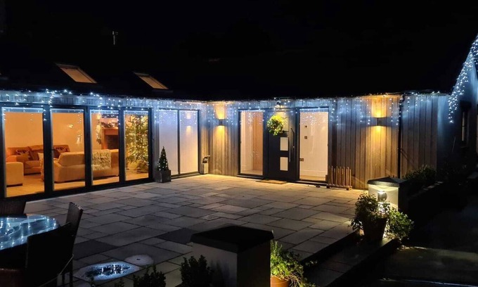 Haverfordwest Cabina | Modern Converted Stables in the heart of Pembrokeshire