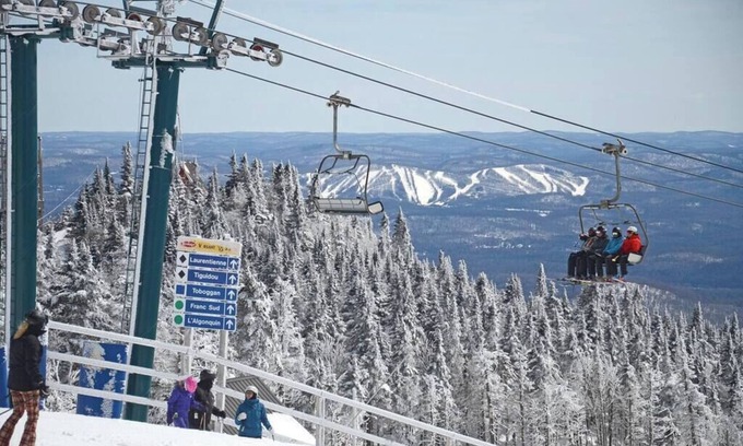 Mont-Tremblant Pedestrian Village Casa | Modern Cottage in the Tremblant Ski Village