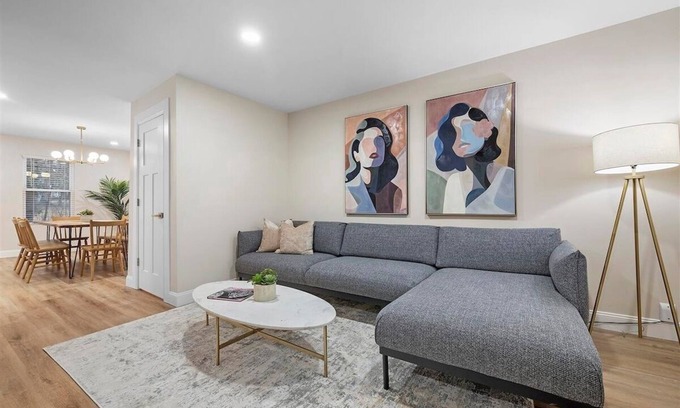 Bakerstown Casa | Modern & Cozy 3 Bdr Home in Gibsonia/Pittsburgh